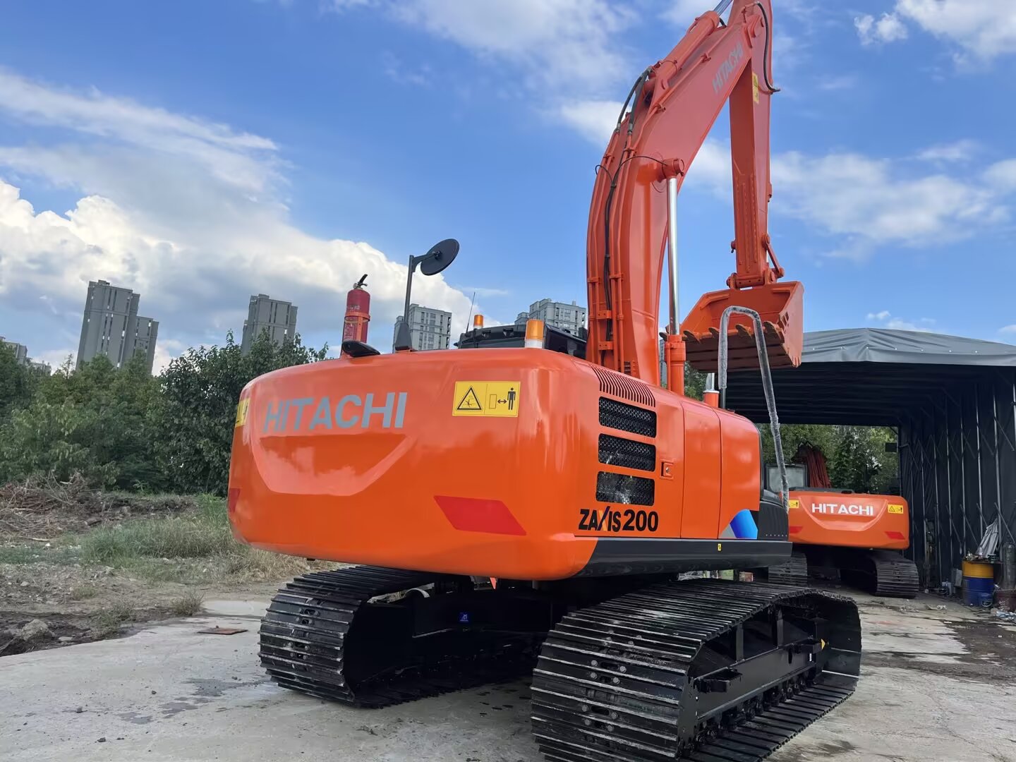 Hitachi 200-5G used excavator